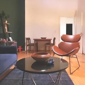 Design Altbauwohnung Mit Balkon Und Parkplatz Leipzig